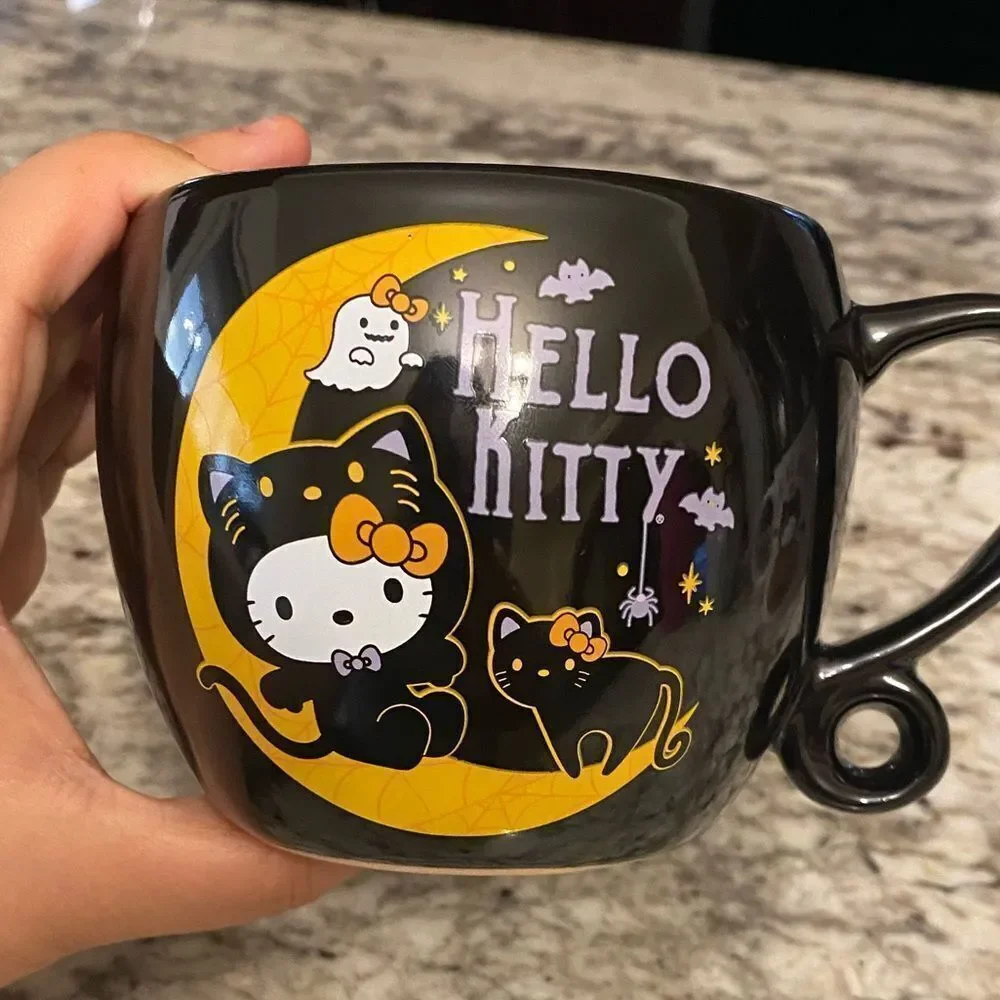 Hello Kitty Halloween Mug - Picture 2 of 2
